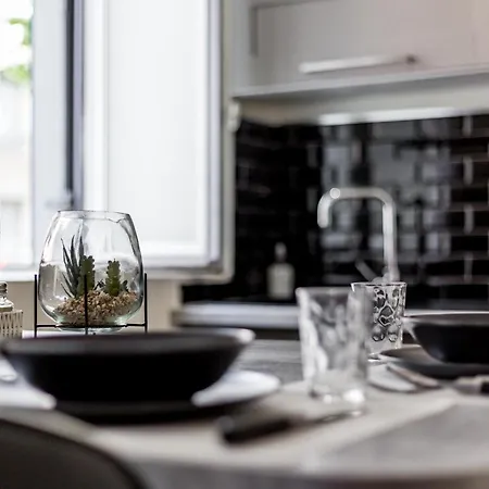 Appartement Escapade Urbaine- Monchat- *